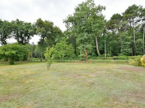 Terrain en individuel 640 m²