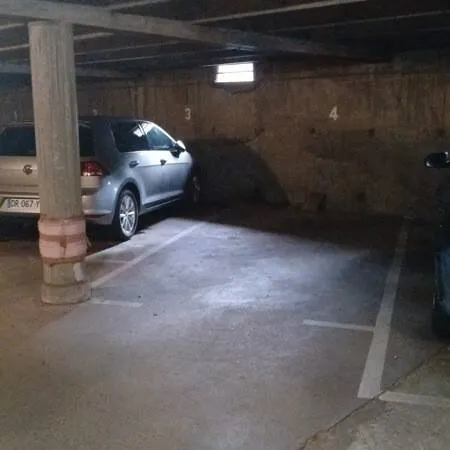 Stationnement Location Nantes   17500€