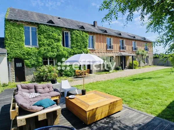 Maison 10 pièces 246 m²