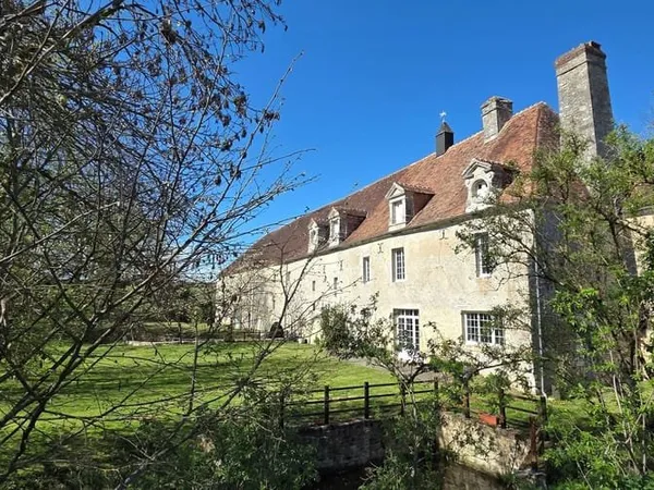 Maison 5 pièces 225 m²