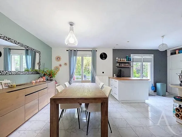 Maison 7 pièces 142 m²