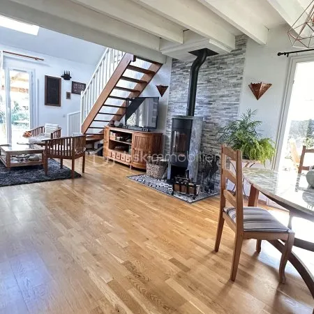 Maison 5 pièces 126 m²