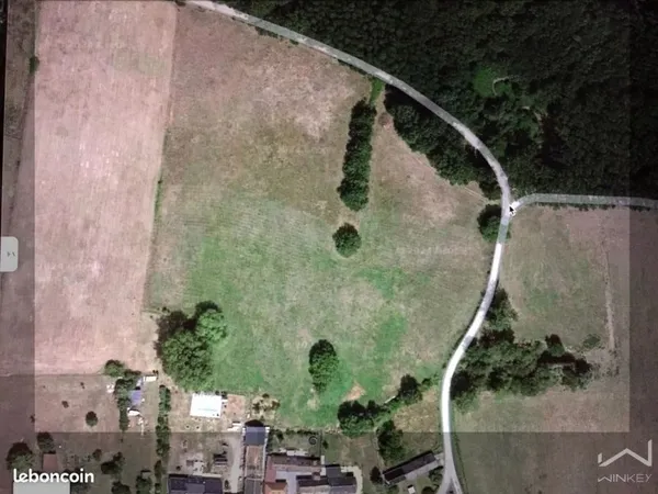 Terrain 33340 m² Hommes