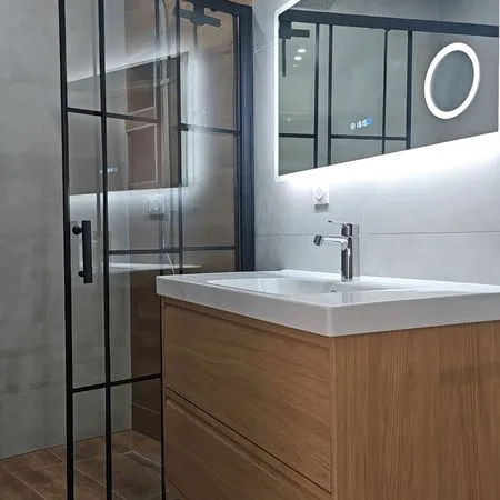 F2 moderne 40 m² - 650 CC Appartement lumineux avec séjour et cuisine ouverte équipée. Coin nuit sép
