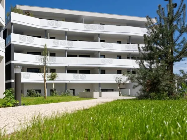 Parking 12 m²