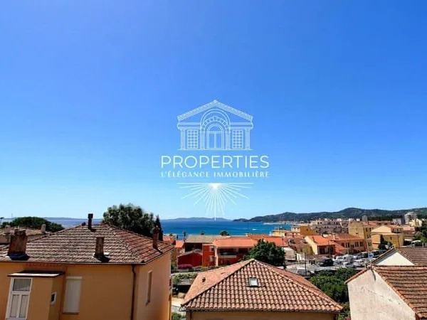 LE LAVANDOU - T4 DERNIER ETAGE - TERRASSE - VUE MER + T2 INDEPENDANT - PARKING