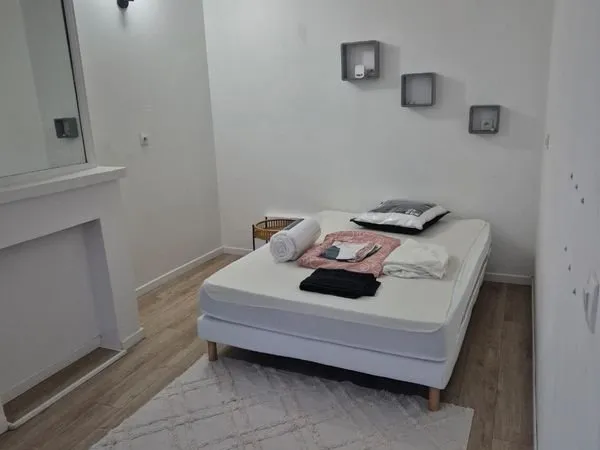 Chambre indépendante dans colocation