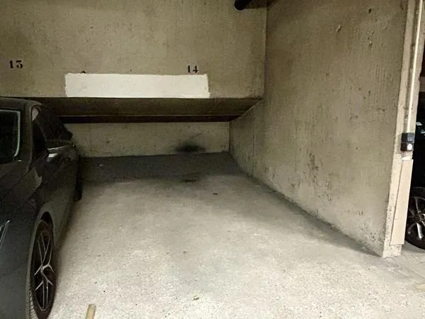 Location place de parking - rue de Chazelles
