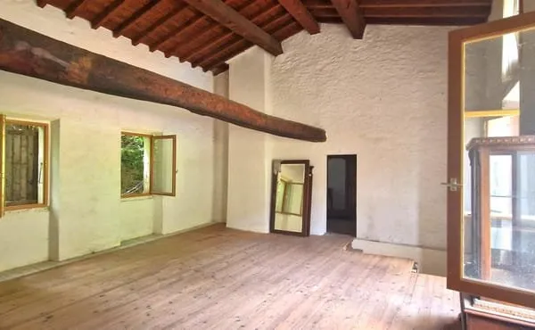 A Finestret, Maison De Village Sud 2 Faces Avec Cour Dans Un Cadre Nature
