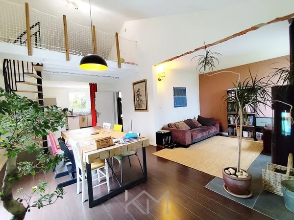 MAISON SAINT BENOIT LA VARENNE 132 M2