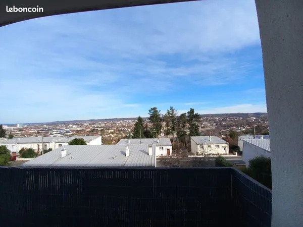 Agréable appartement F3 avec vue imprenable à Montluçon, quartier Buffon