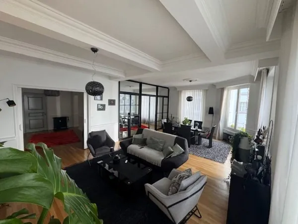 RARE -APPARTEMENT T6 160m² -SECTEUR CHATEAU/VOLTAIRE