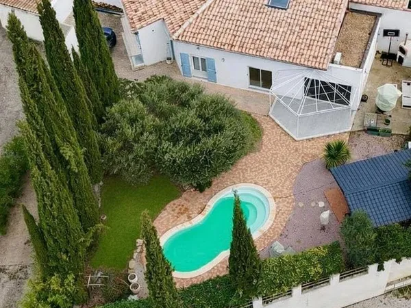 Maison Vente Le Pouget 4p 121m² 465000€