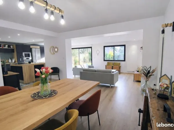 Maison 5 pièces 185 m²