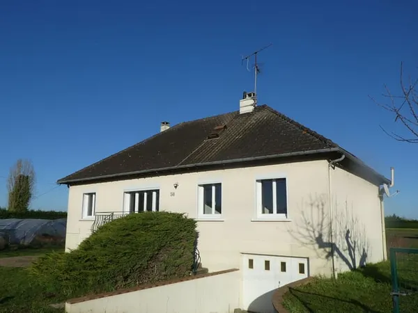Maison F5 106 m2 - ST CYR EN VAL - 964.00 euros/mois
