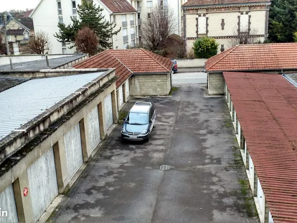 Garage parking