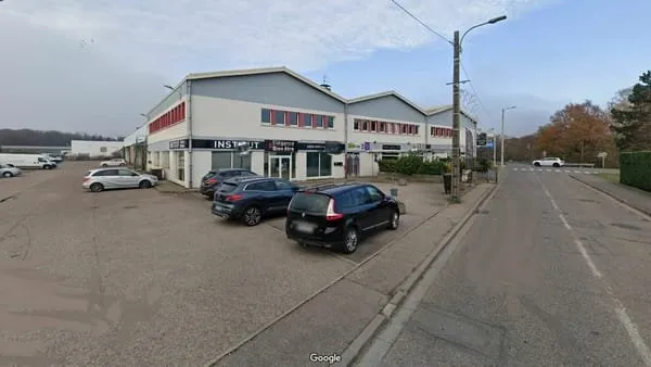 Ilot de Marly, ensemble de bureaux et dépôt de 250 m²