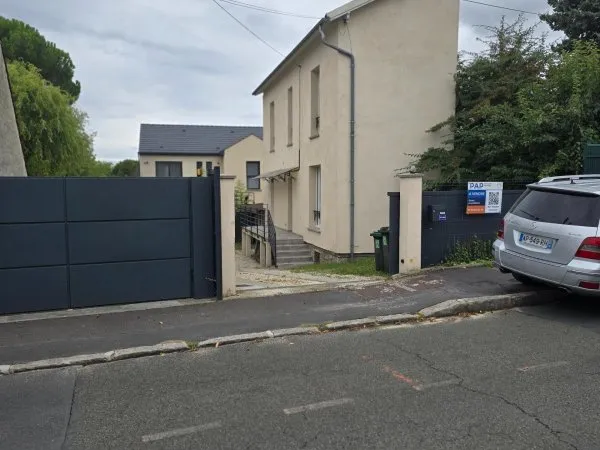 très belle maison avec beaucoup de potentiel