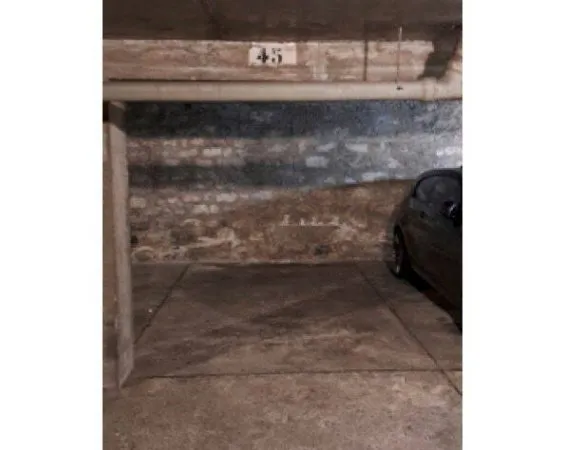 Parking 20 m²