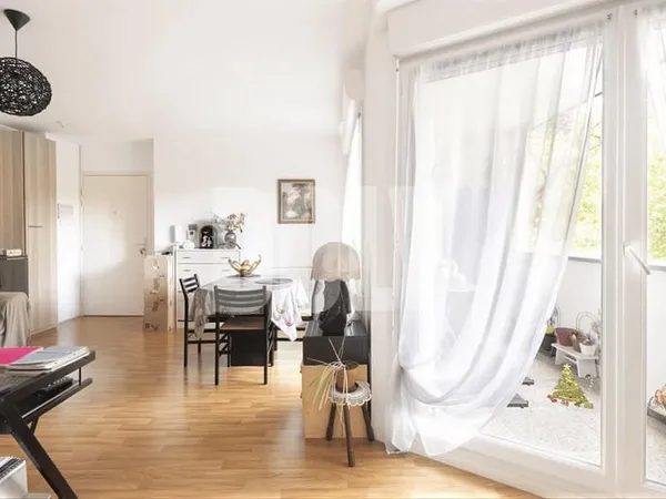 DOLY - APPARTEMENT- RUE DE PARIS, 92100