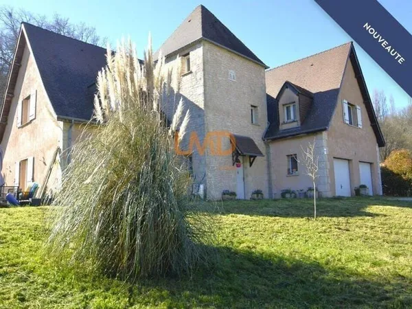 Maison 8 pièces 258 m²