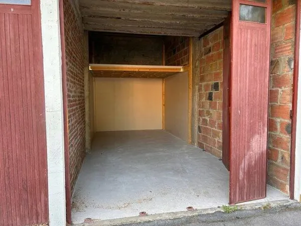 Parking 18 m²