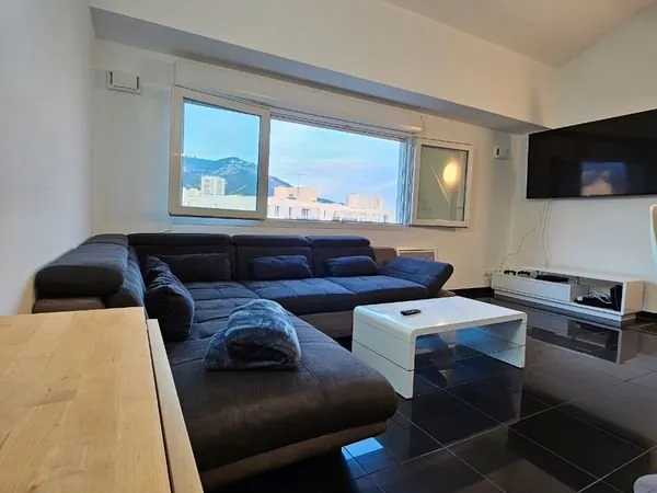 Type Duplex dernier étage, vue panoramique,meublé, rénové avec prestation haut de gamme