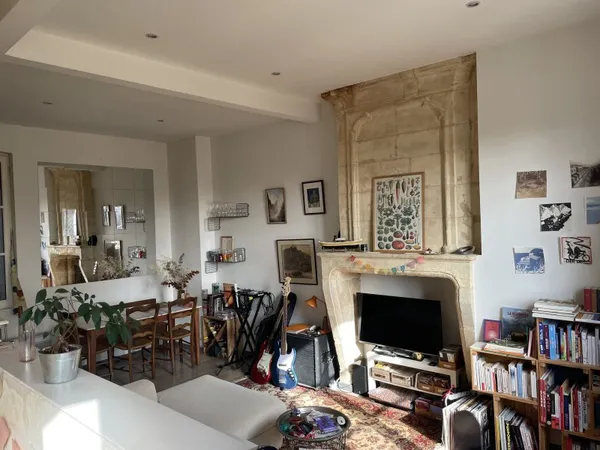 2 pièces non meublé, 55m² en duplex Porte de la Monnaie - Saint Michel - Bordeaux