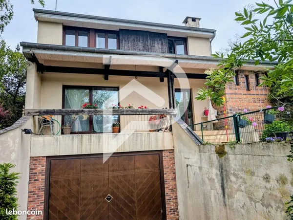 Pavillon 9 pièces 180 m²