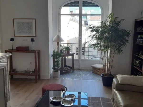 Appartement 3 pièces 81 m²