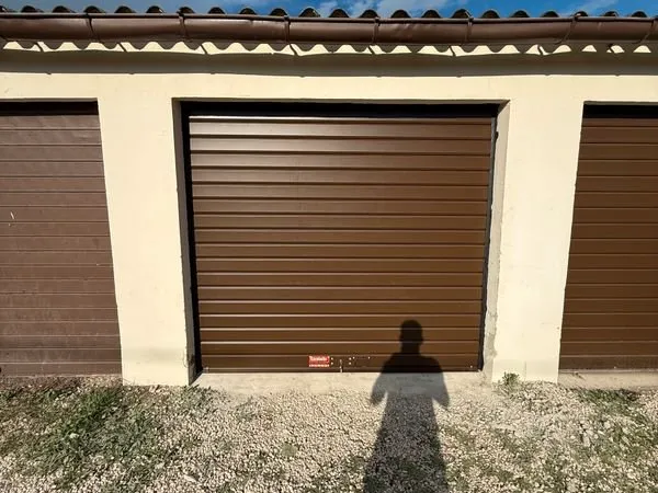Garage à louer - 13 m² - Berre-l'Étang