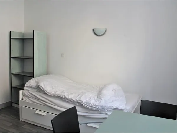 APPART. T1 Meublé