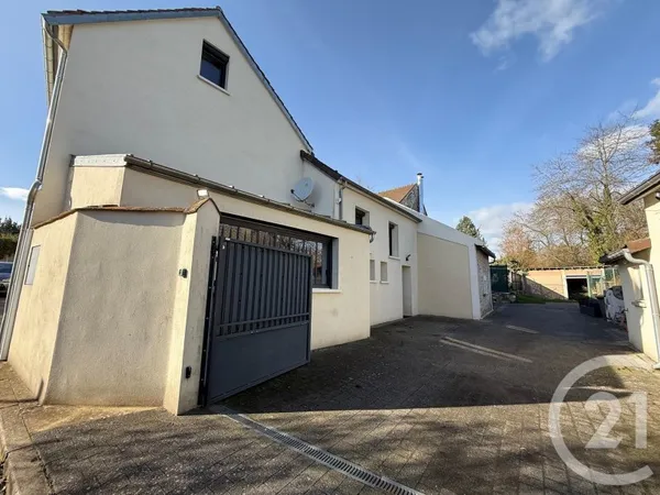 Maison 7 pièces 205 m²