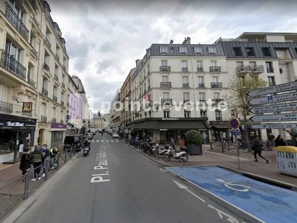 Boutique 115 m²