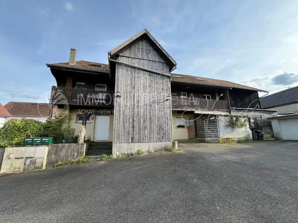 Immeuble de rapport - 3 lots + 5 garages - Waltenheim - Re