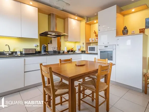 Appartement T3 Duplex avec jolie terrasse et grand garage