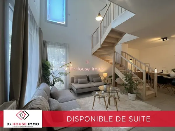 A vendre -Duplex - 5 pièces - Terrasse -Jardinet - Stationnements - Marseille 9/10e - Maison Blanche