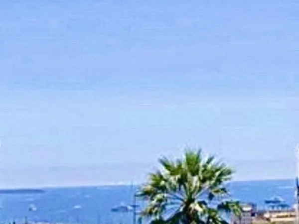 CANNES CENTRE BAS PETIT JUAS VILLA REFAIT T6 VUE MER 200M2 ROOF TOP PISCINE
