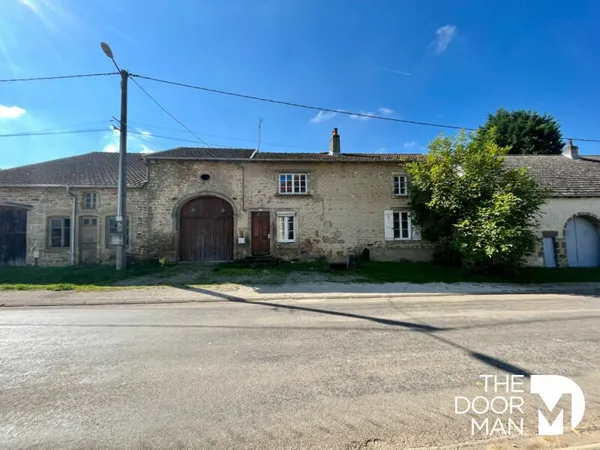Maison 52400