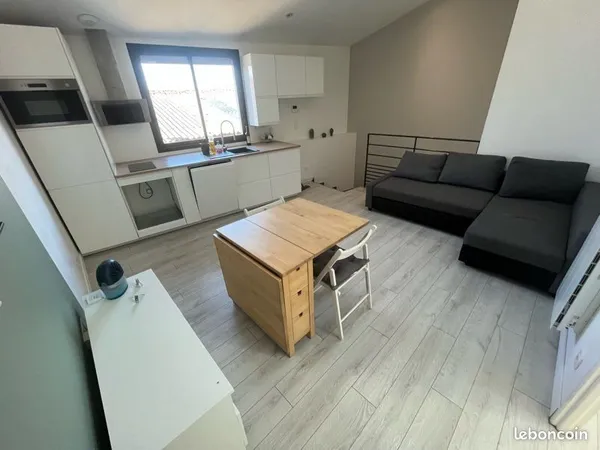 Maison avec garage à louer
