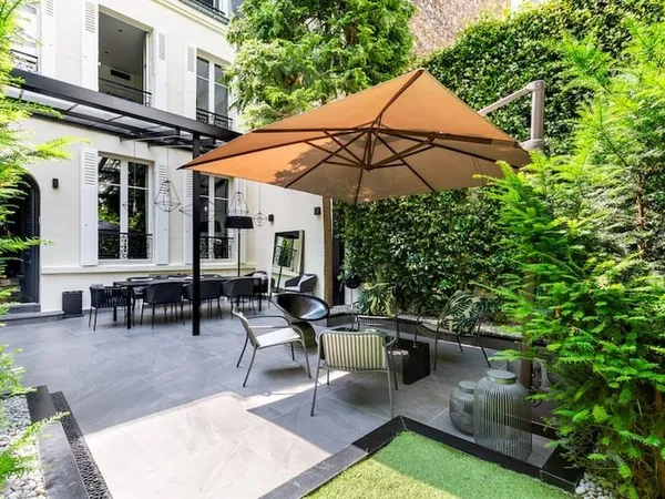 Maison 5 pièces 227 m²