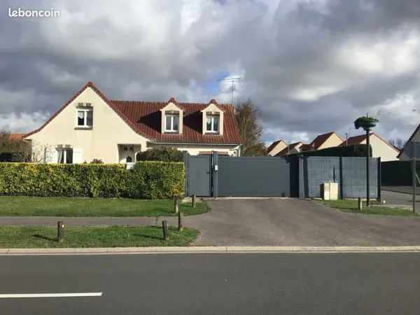 À vendre à Verton, charmant village situé à seulement 5 km de Berck-sur-Mer, belle maison de 168 m² 