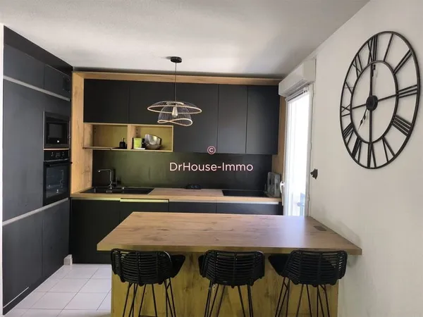 Charmant Deux pièces avec Terrasse et Garage dans le Coeur de Marseille