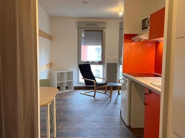 Studio 1 pièce 27 m²