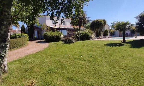 Maison 6 pièces 140 m²