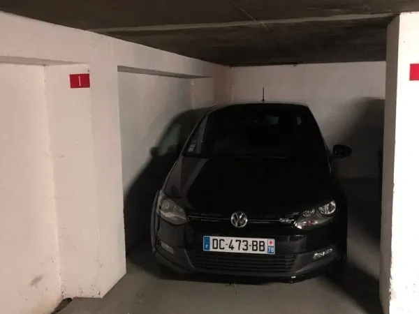 Parking/Garage/Box 10 m²