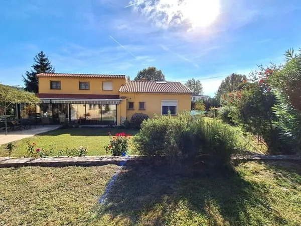 Maison 7 pièces 141 m²