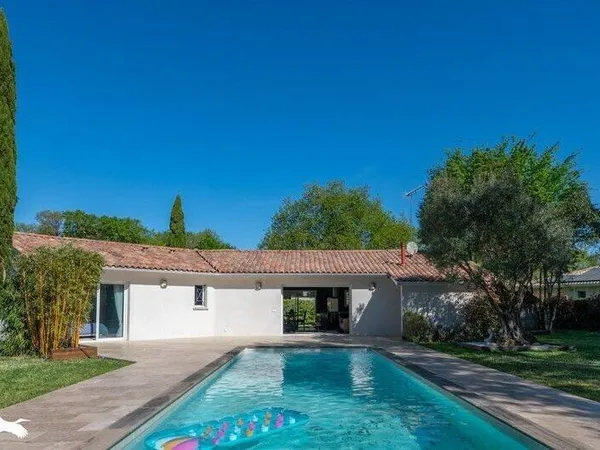 Maison 5 pièces 140 m²