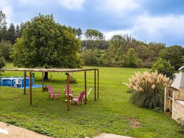 Maison 8 pièces 326 m²