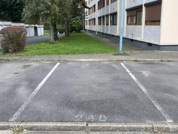 Parking 12 m²